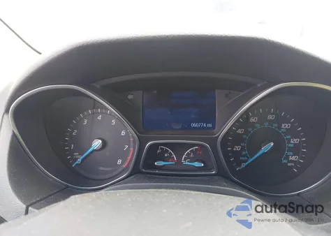 2014 Ford Focus Se z USA, uszkodzony, nr VIN 1FADP3K25EL428199